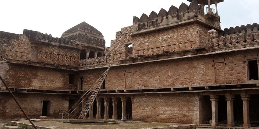 Image of Chanderi fort in Matheran district, one of the nice places to visit in Panvel