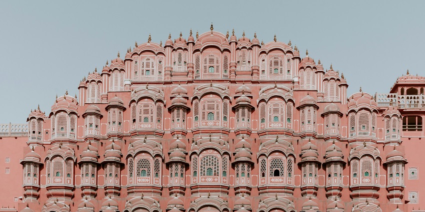 The gorgeous facade of Hawa Mahal in Jaipur that is very famous amongst tourists.