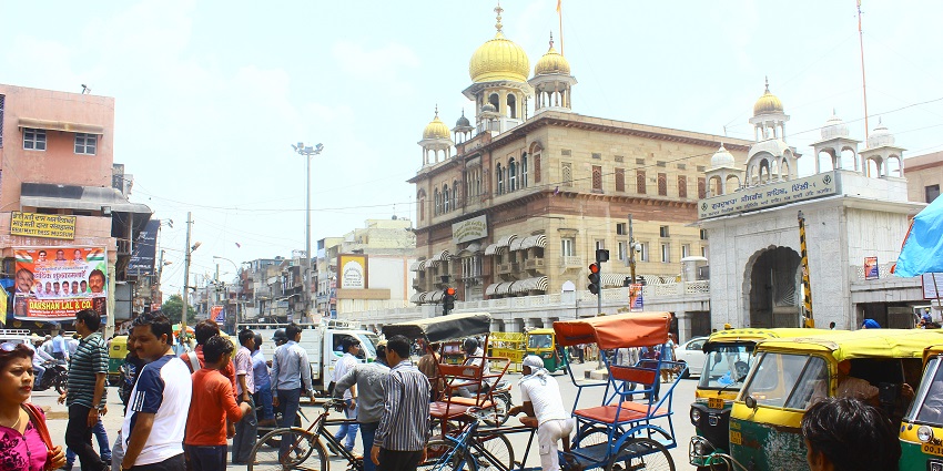 Chandni Chowk, a shopping place in Delhi for clothes has affordable rates