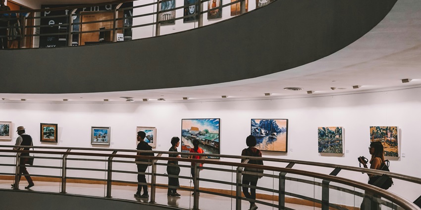 Abstract painting at Chatterjee and Lal, one of the top art galleries in Colaba