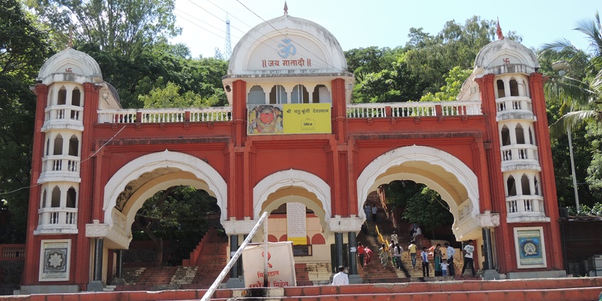 Chaturshrungi Devi Temple in Hinjewadi is one of the top shrines that is a major attraction during Navratri