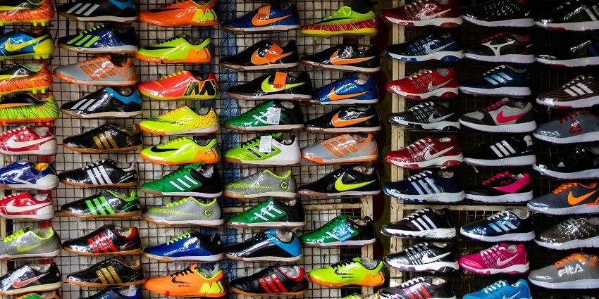 Check price of the footwear footwear that you wish to buy so that it lies in your budget.
