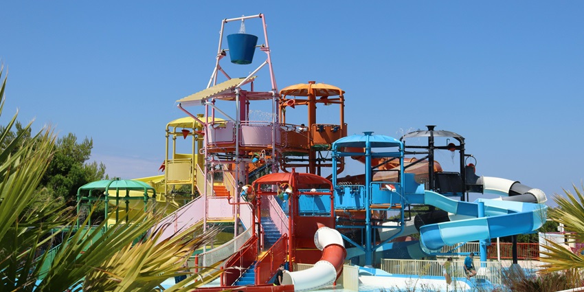 Water slide like that in Chennai’s Water Kingdom, amongst the best theme parks in Chennai