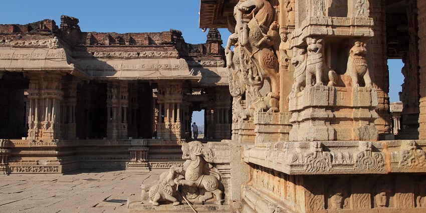 Panoramic view of Vaitheeswaran Temple, a Navagraha temple in Tamil Nadu.