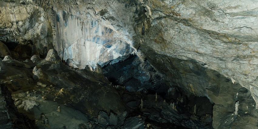 An image view of the Chhota Mahadev Cave, which is among the best places to visit in Chhindwara.