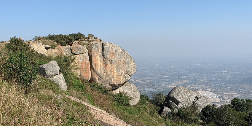 A beautiful capture of Chikkaballapur town, amongst the popular places to visit near Nandi Hills.