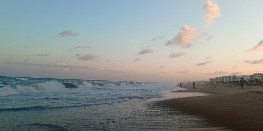 An image of Marina Beach, which is one of the best things to do in Tamil Nadu