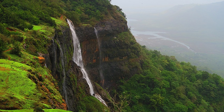 Chinchoti Waterfalls is one of the most beautiful places to visit near Dombivli.