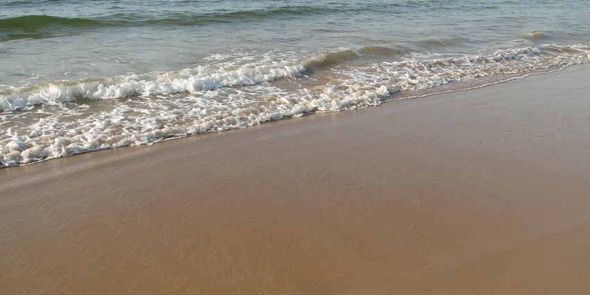 Clean Chivla Beach features soft sands and clear waters and is a popular destination near Rangana Fort