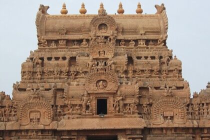 Know the rich history and cultural heritage of Southern India through Chola temples.