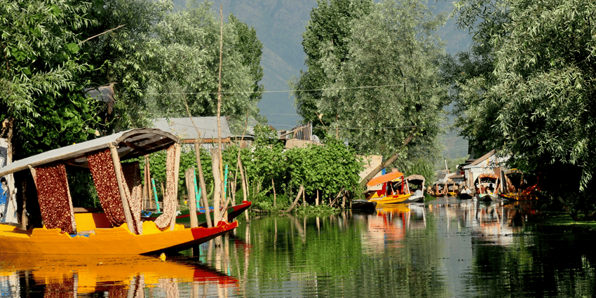 Scenic image of a tranquil lake in the city which is known as Chhota Kashmir boat club in Mumbai
