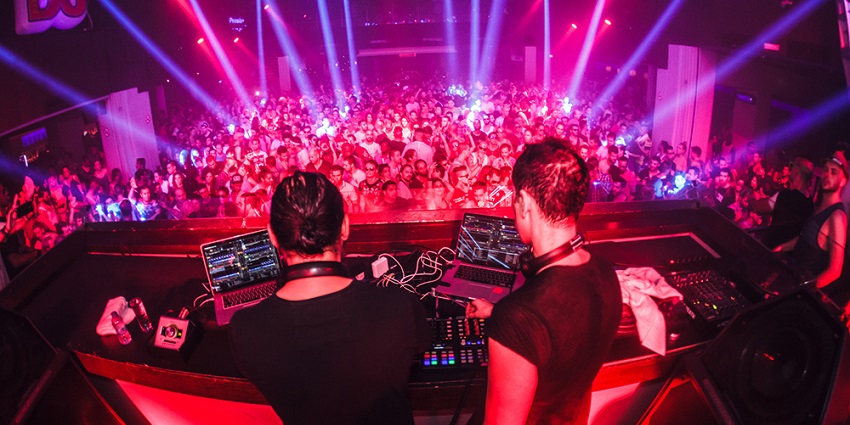 Let the red lights guide you into Goa nightlife.