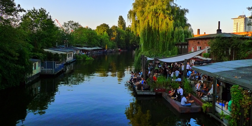 Relaxed canal-side venue known for minimal electronic music.
