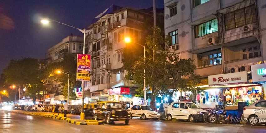 Colaba Causeway is one of the best places to visit in Mumbai at night for every traveller.