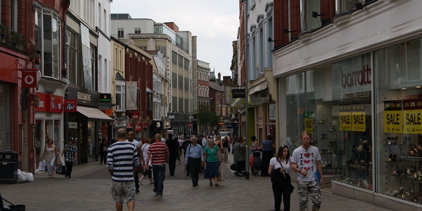A view of the busy streets of Commercial Street in the evening