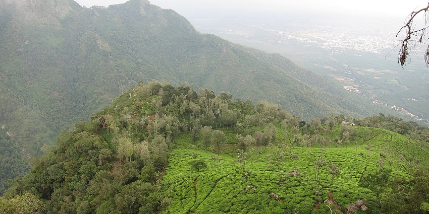 Exquisite trail connecting two charming hill stations.