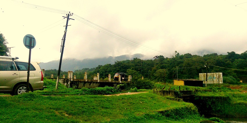Places to visit in March in Karnataka include Coorg, the picturesque hill station known for coffee plantations and scenery.