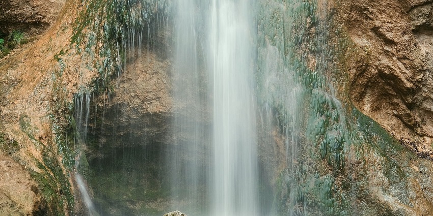 A picture of Courtallam Falls, which is one of the popular places to visit in Tenkasi.