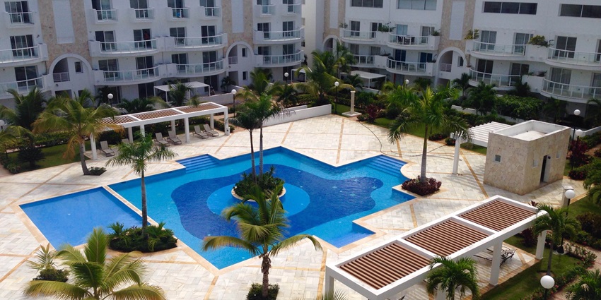 Courtyard by Marriott is the place for the pool party in Bhopal offering comfortable amenities.