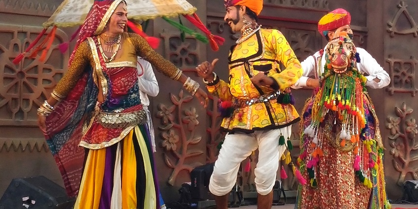 Celebrate Jaisalmer New year with Rajasthani culture through folk music, and dance.
