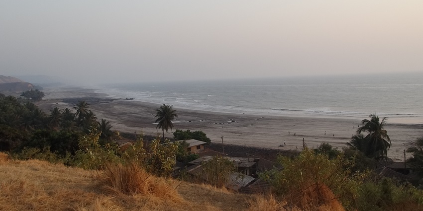 Dapoli Beach is a top place to visit in Dapoli, featuring golden sands and sunsets.