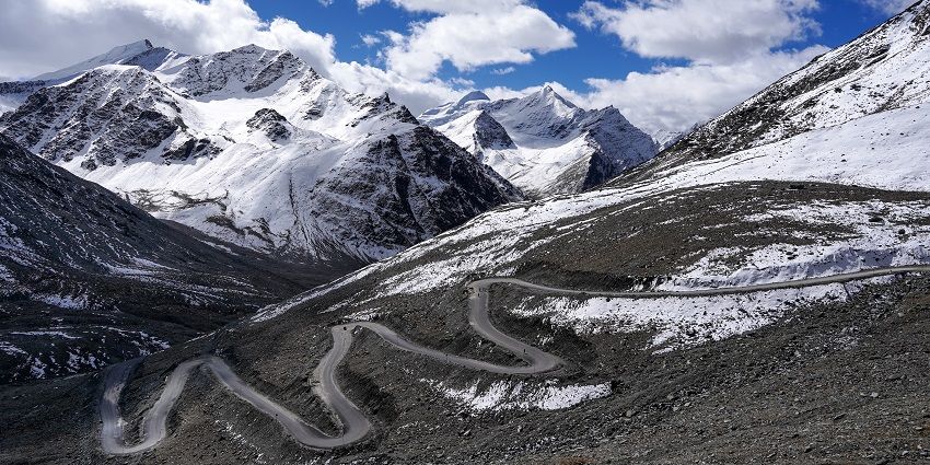 A view of Darcha To Padum Trek, one of the top places for trekking in Ladakh Zanskar.