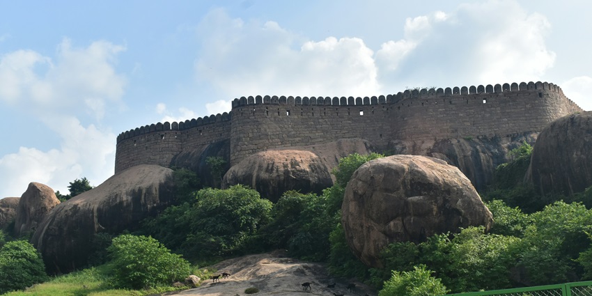 An image of an ancient fort similar to Devadurga Fort listed among places to visit in Raichur