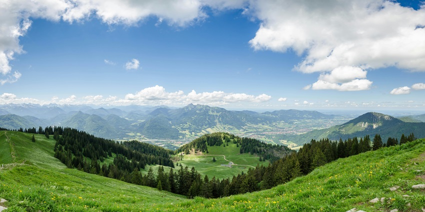 Devala Valley is one of the famous places to visit near Gudalur for a weekend trip.