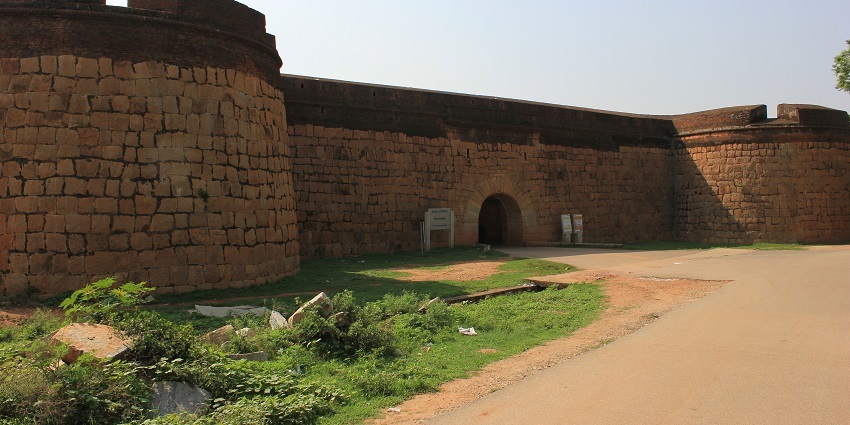 Devanahalli Fort is the oldest and one of the best places to visit near Bangalore airport