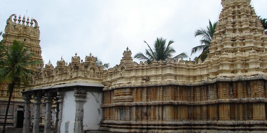 Devasugur is a Village in Raichur Taluk and one of the best places to visit in Raichur