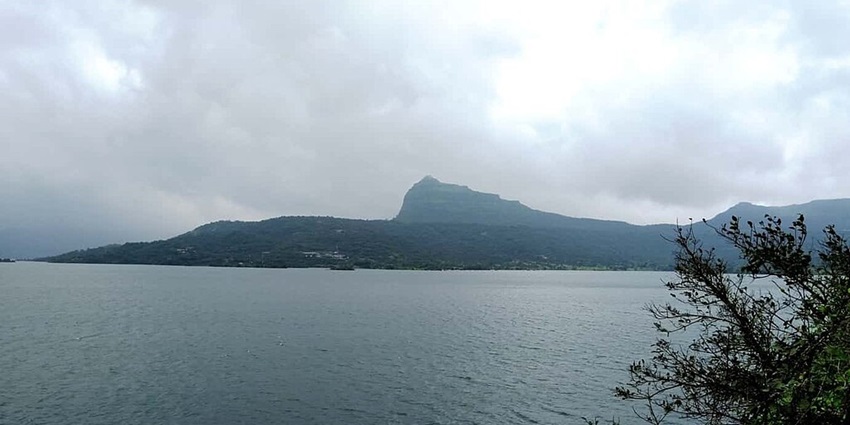 Devkop Lake offers a unique blend of learning, entertainment, and inspiration