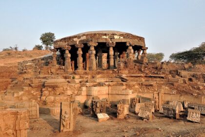 Dharur Fort offers a rich history and stunning scenic landscapes attracting many visitors.