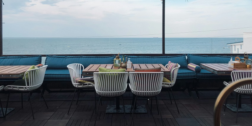 The best things to do for couples in Bangalore is dining at Rooftop Restaurant featuring stunning views