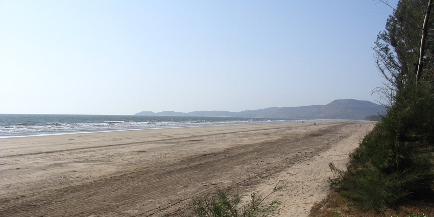 Diveagar Beach boasts golden sands and tranquil ocean waves facing the Arabian sea