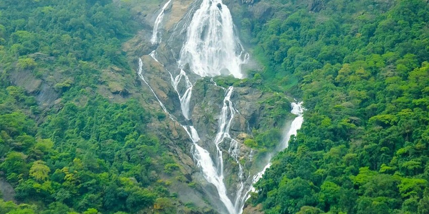 A majestic view of Dudhsagar cascading down rocky cliffs is one of the best Waterfall in Maharashtra.