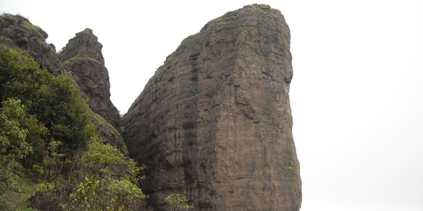 Duke’s Nose is one of the major tourist places to visit near Pawna Lake for views.