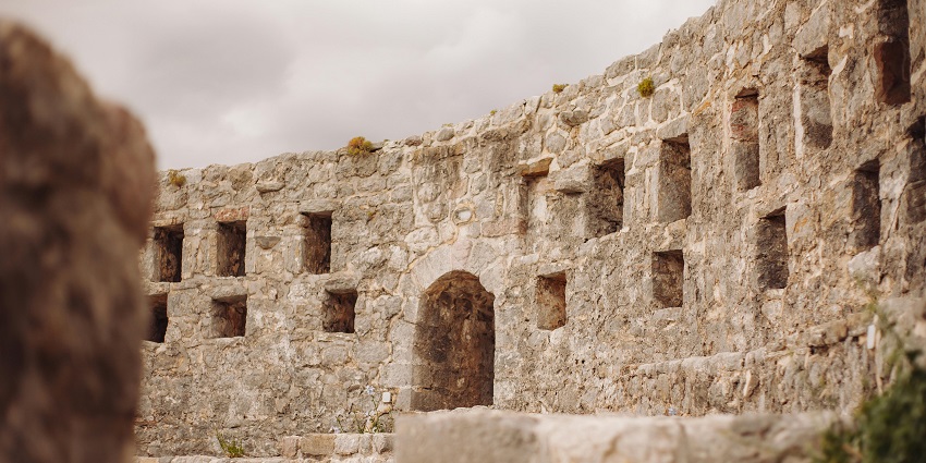 Kalyan tourist places feature Durgadi Fort, a historic Maratha landmark with temple and city views.