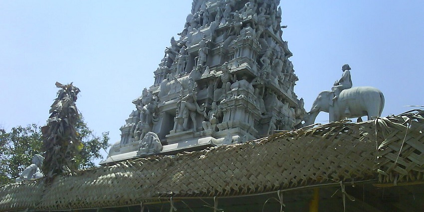 Eachanari Vinayagar Temple with scenic view.