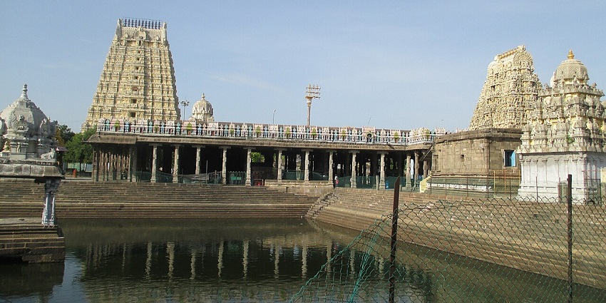 View of Ekambareswarar Temple, one of the popular tourist places in Kanchipuram.