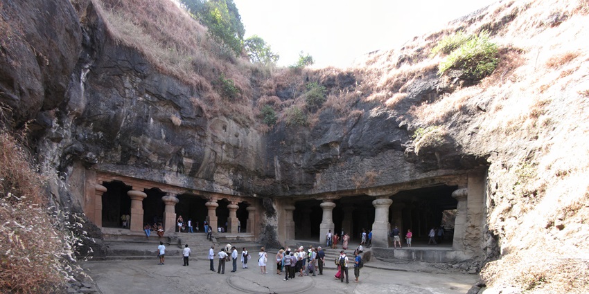 Image of east entrance (right door) middle courtyard connecting the east-end cave