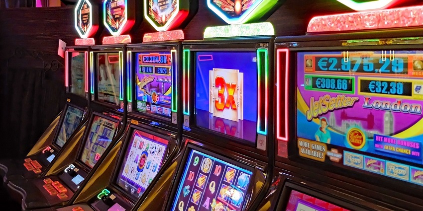 Bet in various games and enjoy your night at Emnotweni Casino in South Africa