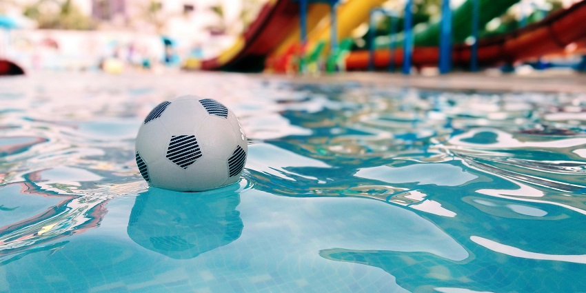 An image of guests enjoying water sports activities at Shell City Water Park Indore.