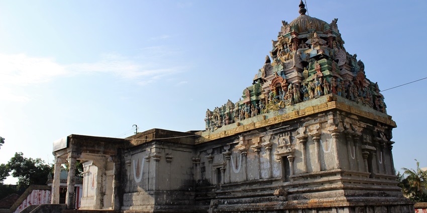 A glimpse of the colourful Thanjai Mamani Koil adorned with rich intricate designs.