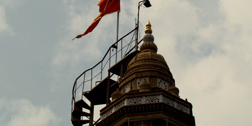 Shikhara of Dagdusheth Halwai Ganpati Temple, a must-see in Pune's best things to do.