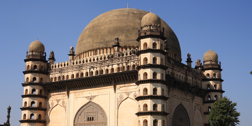 Admire the architectural marvel of Gol Gumbaz, a must-see among things to do in Vijayapura.
