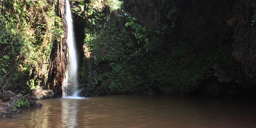 Apsarakonda Waterfalls, a restful cascade surrounded by an attractive vision to see.