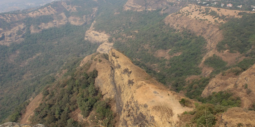 A scenic view from Nagphani Point - one of the best things to do in Bhimashankar.