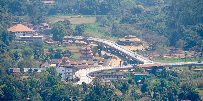 Bhagamandala village offers several exciting things to do in Shrivardhan for visitors.