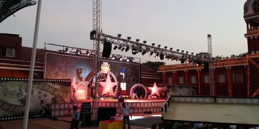 Film City is the best place to visit in Goregaon for cinema fans, with sets and studios.