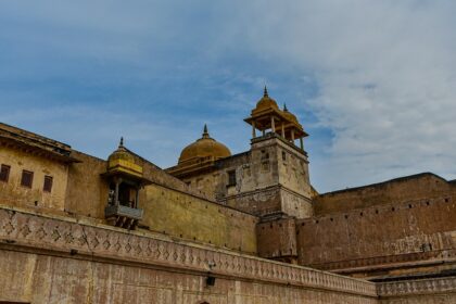 Forts in Palghar showcase Maharashtra's historical beauty and landscapes.